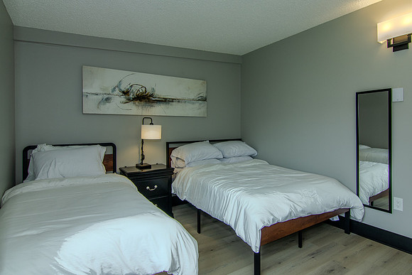 75 Treetop Cir-14