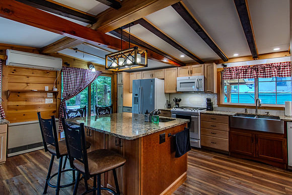 18 Mayflower Ln-5