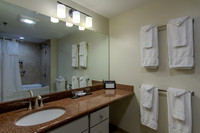 Kinsman Room-16