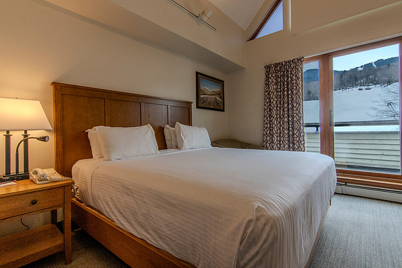 Room 1144 (6 of 17)
