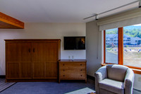 Room 1050-4