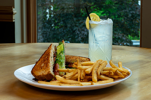 BLT 4