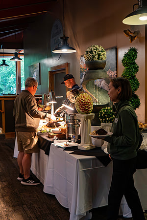 Buffet Service 5