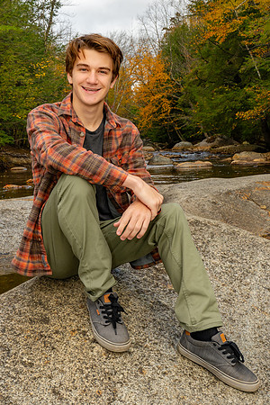 Gavin Thibault Senior Portrait (4 of 10)