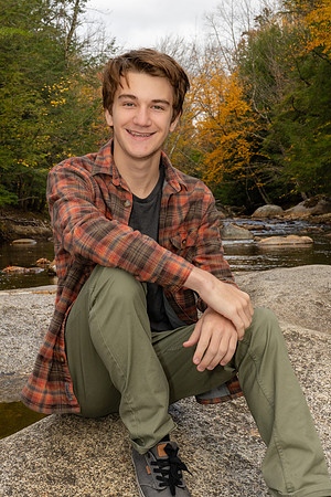 Gavin Thibault Senior Portrait (3 of 10)