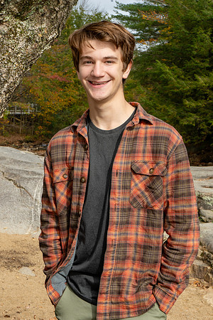 Gavin Thibault Senior Portrait (6 of 10)