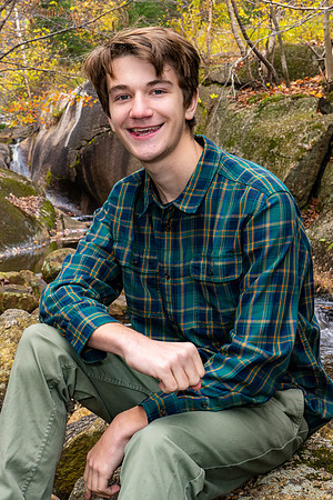 Gavin Thibault Senior Portrait (10 of 10)