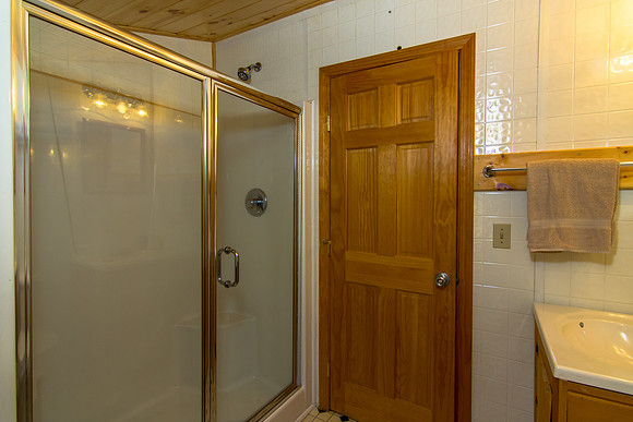 5 Stewart Dr (26 of 50)