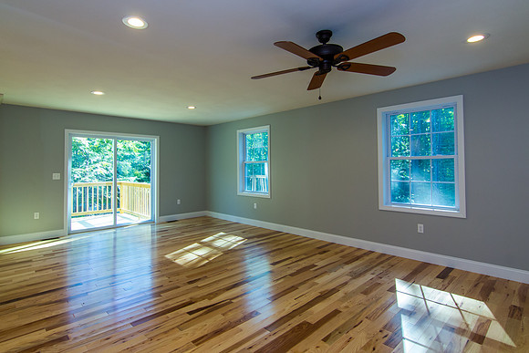 594 Kearsarge Ave (11 of 49)