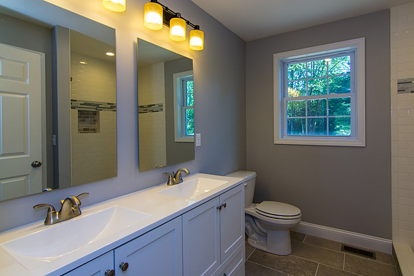 594 Kearsarge Ave (25 of 49)
