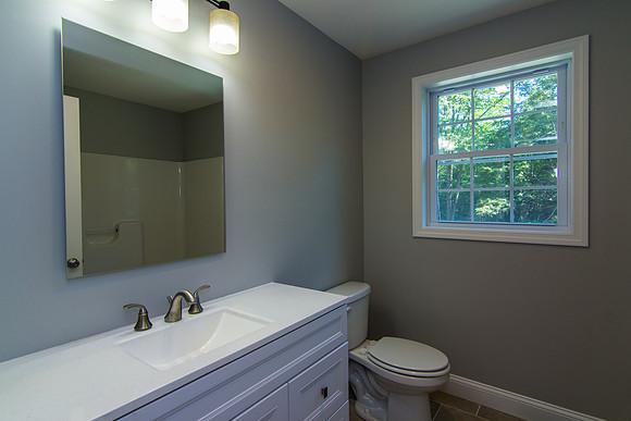 594 Kearsarge Ave (28 of 49)