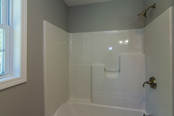 594 Kearsarge Ave (29 of 49)