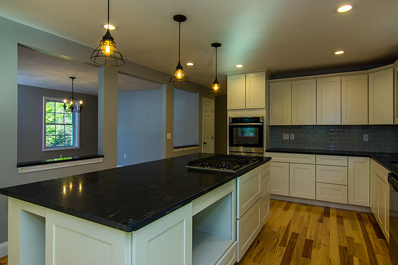 594 Kearsarge Ave (3 of 49)