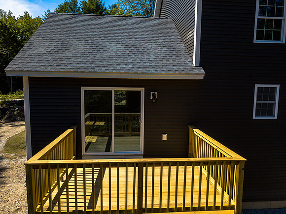 594 Kearsarge Ave (42 of 49)