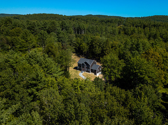 594 Kearsarge Ave (47 of 49)