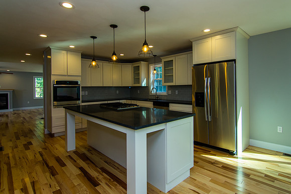 594 Kearsarge Ave-MLS (2 of 49)