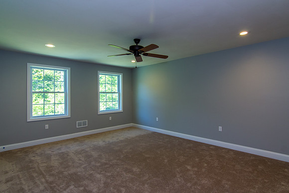 594 Kearsarge Ave-MLS (21 of 49)