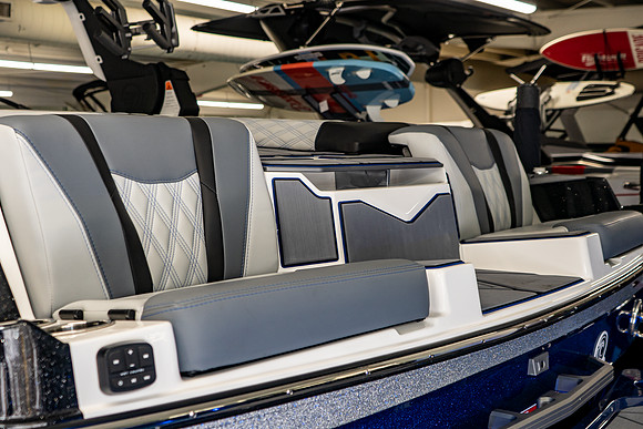 Blue Malibu (15 of 20)