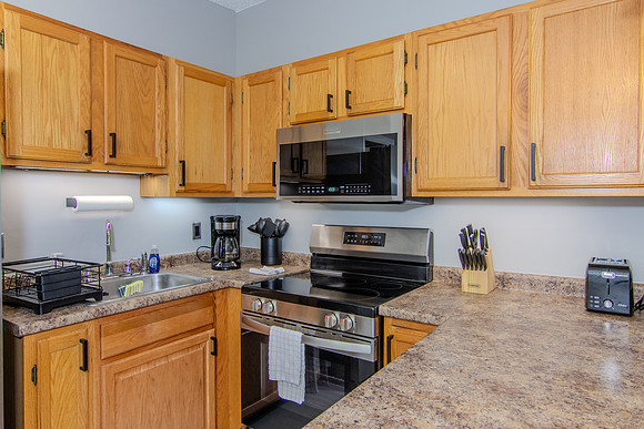 75 Treetop Cir-10