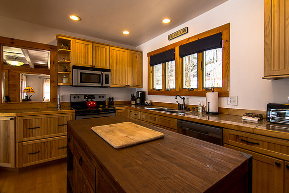 13 Lake Shore Dr-MLS (14 of 39)